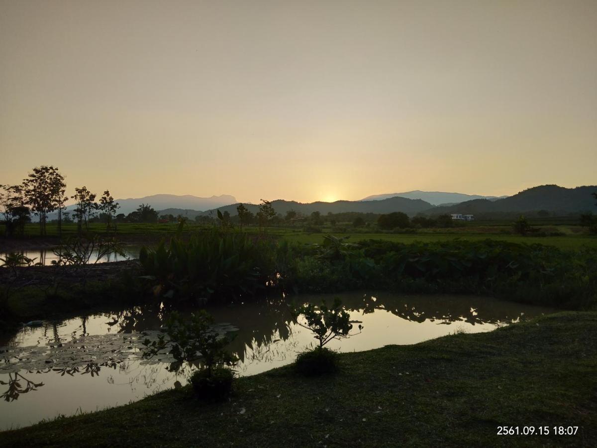 Baan Suan Jantra Home Stay Csiangraj Kültér fotó
